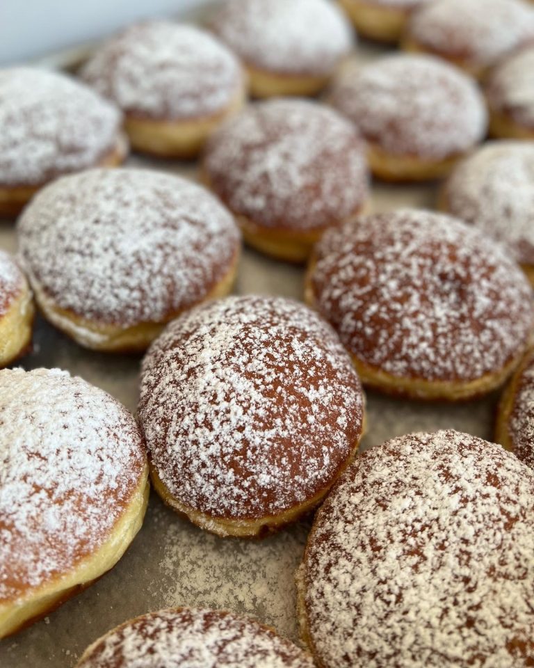 Real Pączki by Ideal Bakery