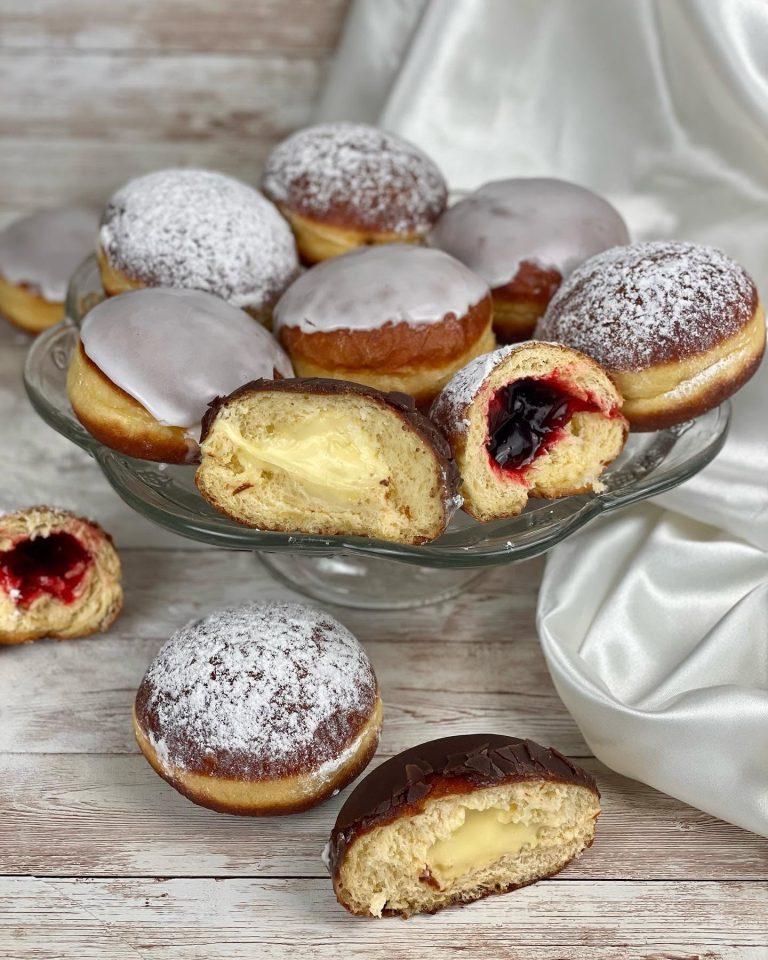 Real Pączki by Ideal Bakery