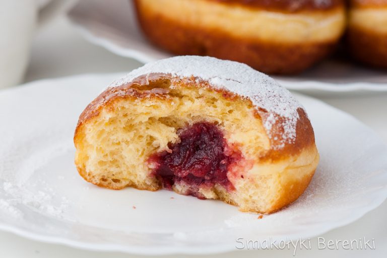 Real Pączki by Ideal Bakery